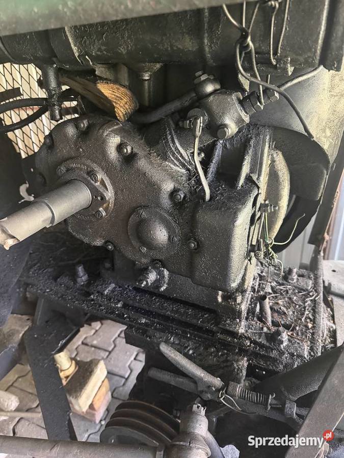Traktor sam Drogobycza