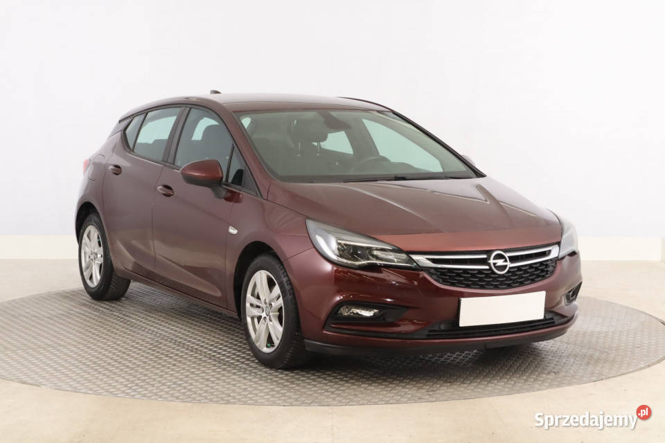 Opel Astra 14 T podgrzewane fotele