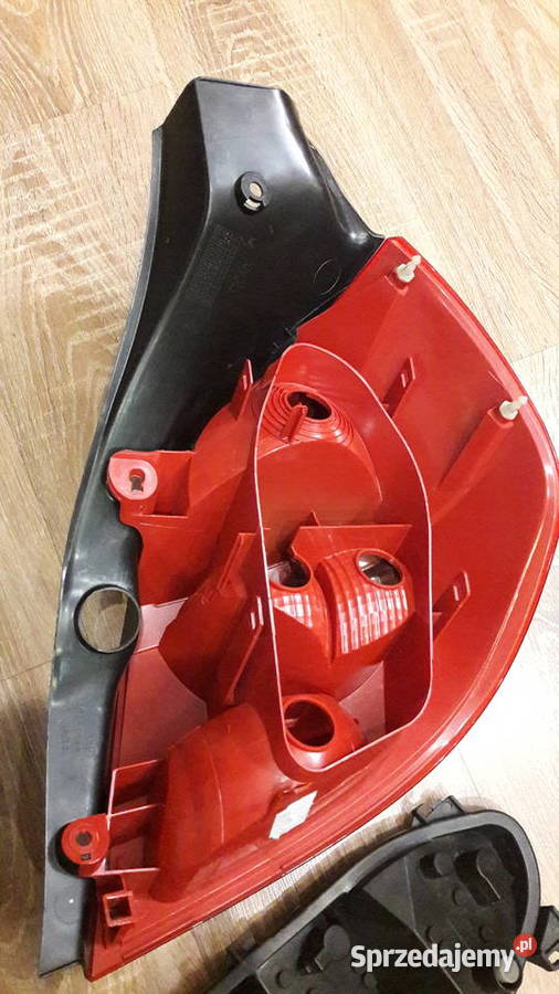 Tylne lampy Renault Clio III Oświetlenie Części samochodowe Głuchołazy