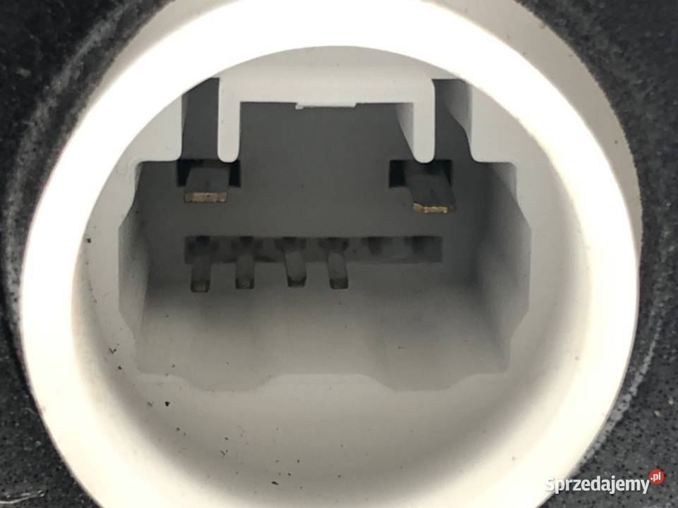 ZAMEK DRZWI PRAWY PRZÓD TOYOTA YARIS III