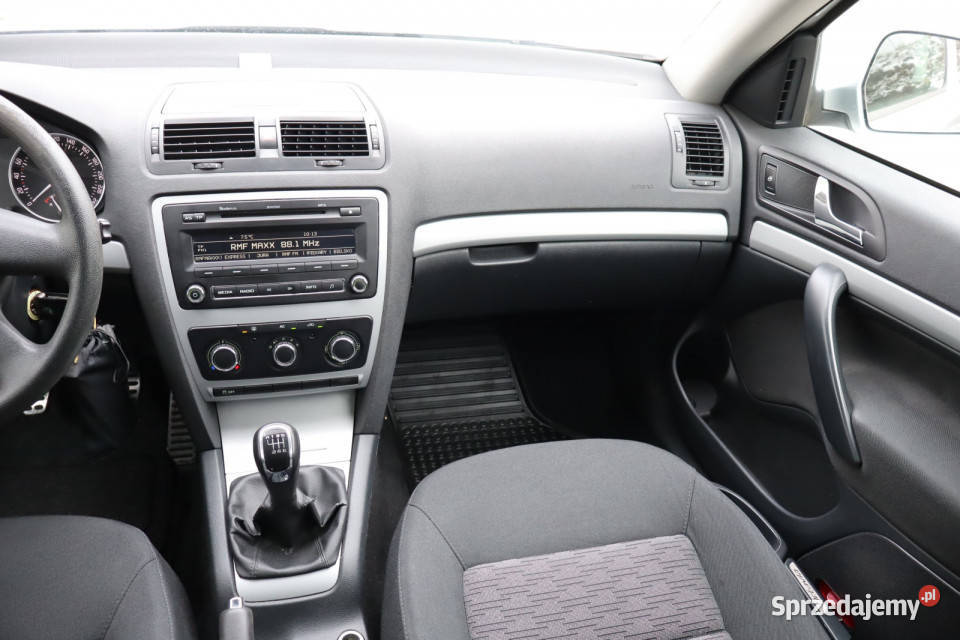 Skoda Octavia 14 TSI relingi dachowe Octavia Zabrze