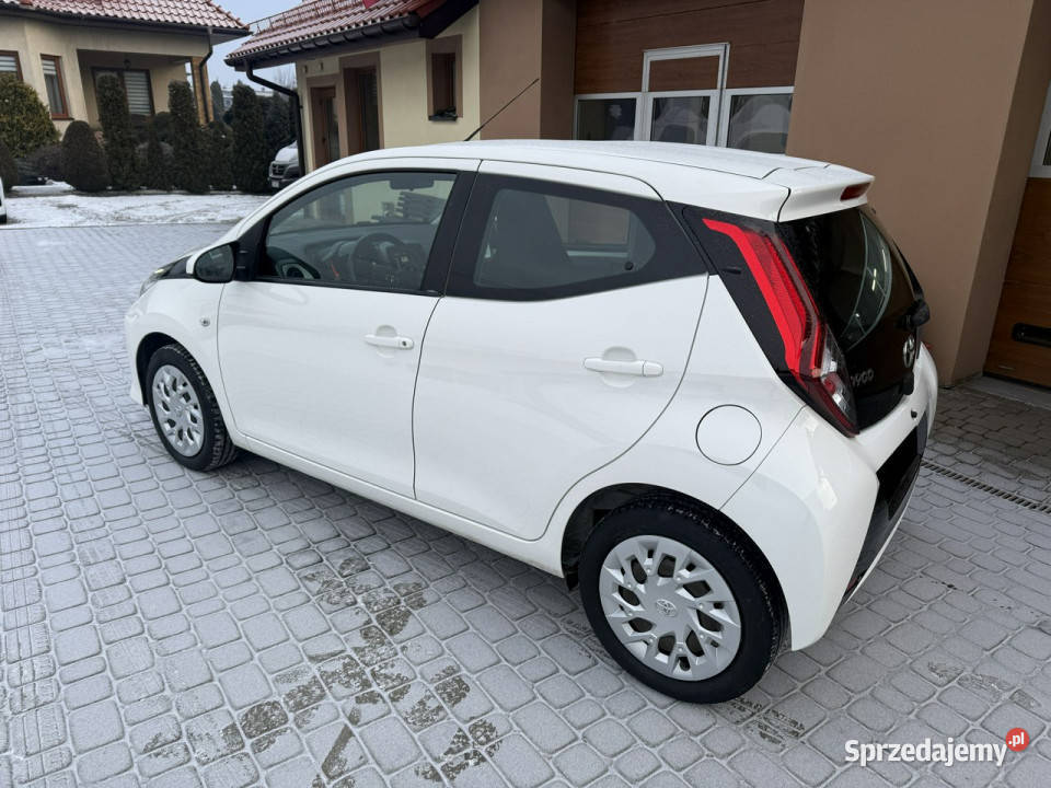 Toyota Aygo 10 72 Klima Kamera CarPlay II 2014 gniazdo USB śląskie Orzech