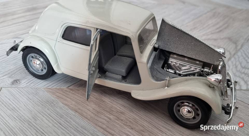 Bburago Citroen 15cv 124 Kolekcje Jaworzno