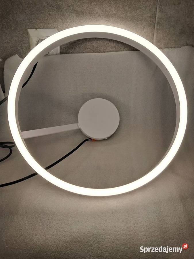 nowa sufitowa lampa LED średnica 40 wysokość 15 Sandomierz