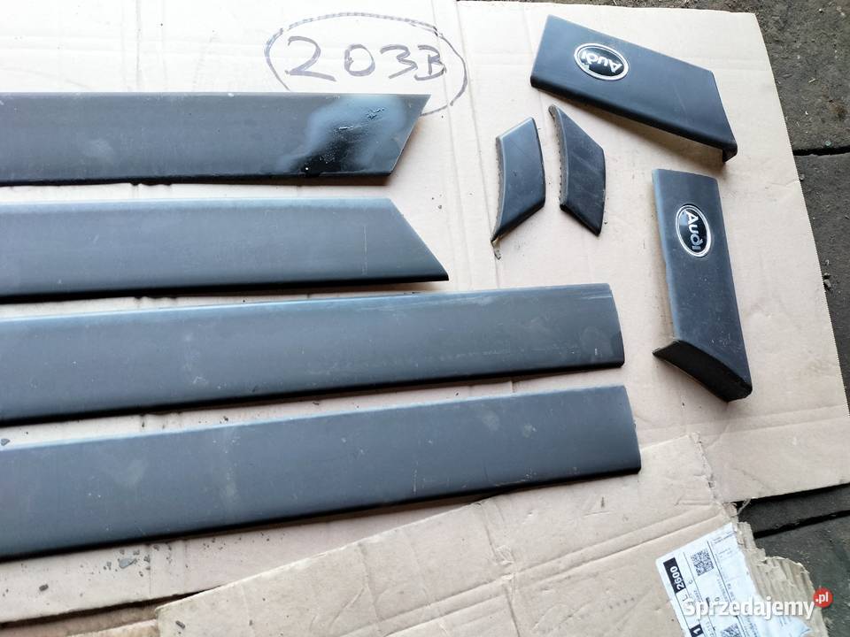AUDI 80 B3 80B3 LISTWY KISZTWY BOCZNE DRZWIOWE Listwy i nakładki Kamień-Kolonia