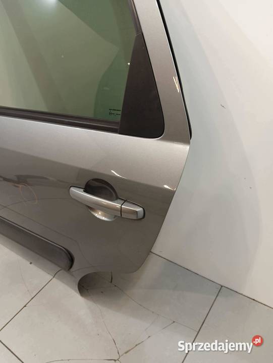 DRZWI LEWE TYŁ SZARE Suzuki SX4 I 20062013 Rok produkcji 2011 Karoseria