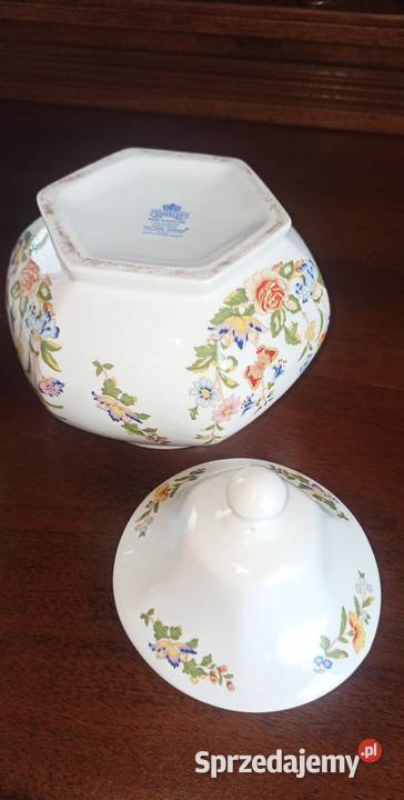 Puzderko amfora z motylkami Aynsley
Cottage Ga Gdańsk