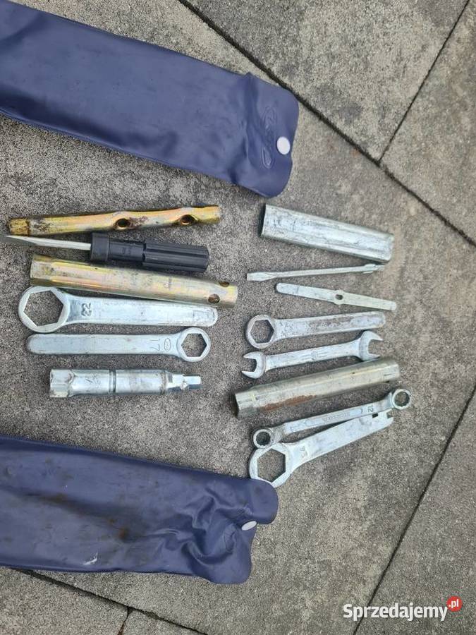 Klucze motocyklowe 2 komplety Dobrodzień sprzedam