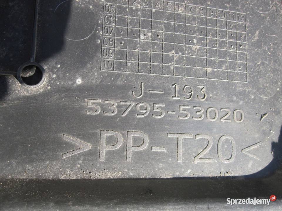 LEXUS IS II 08r osłona silnika górna 5379553020