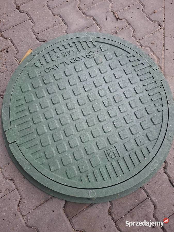 Właz 600 z tworzywa na szambo studzienkę Lublin