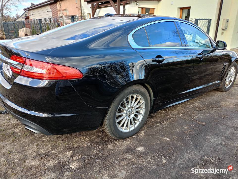 Jaguar XF 30V6D Dobra