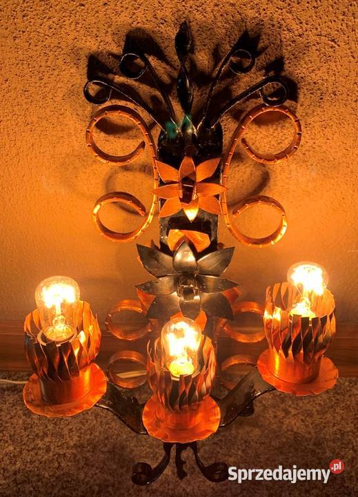 Unikatowa kuta lampa ścienna z miedzianymi Ustroń