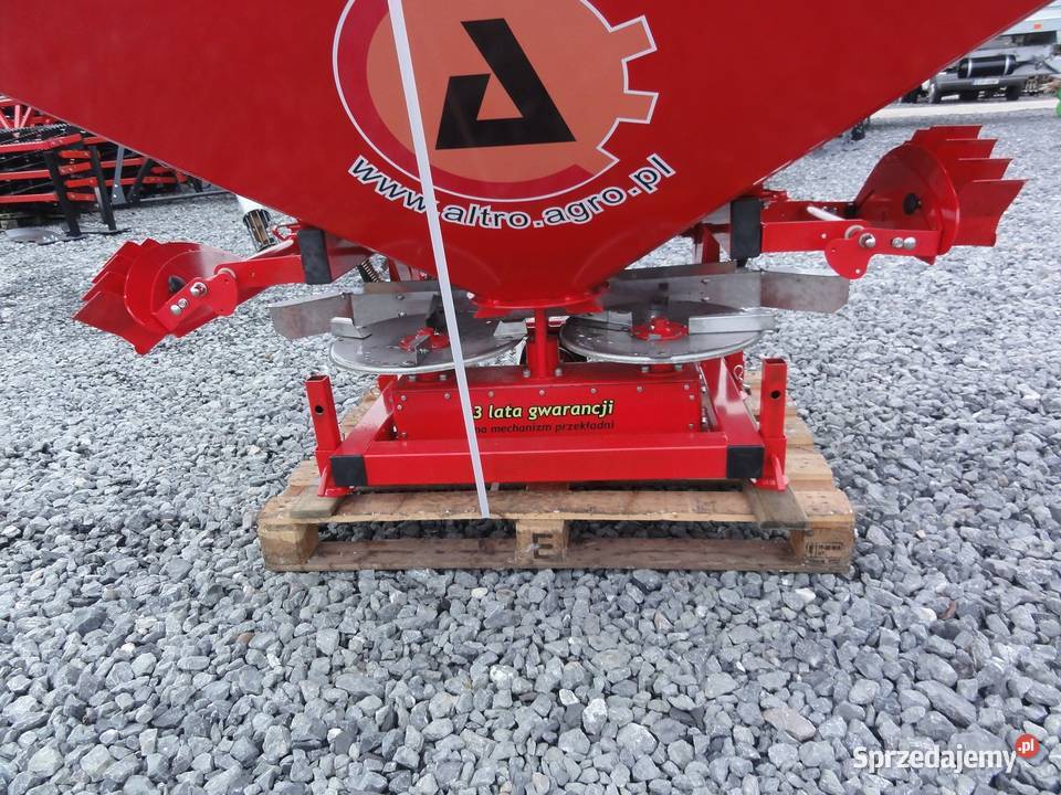 Rozsiewacz nawozu z siewem granicznym 600l 800l lubelskie Nałęczów