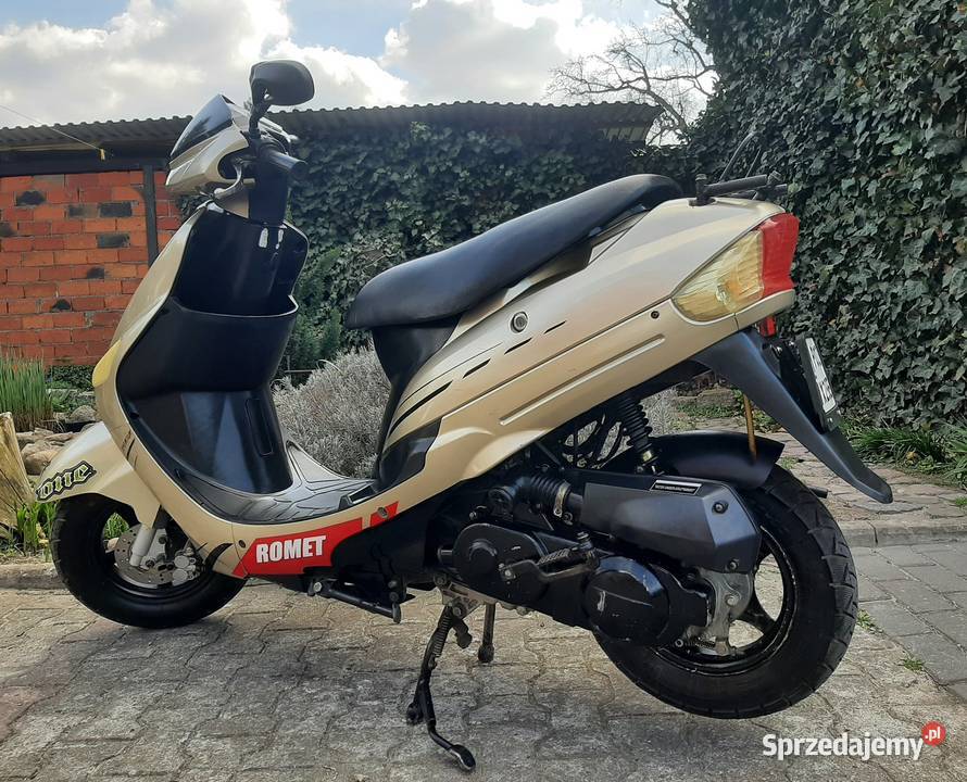 Ładny skuter Romet 727 PREMIUM 5080 4t 2013r Tuczno