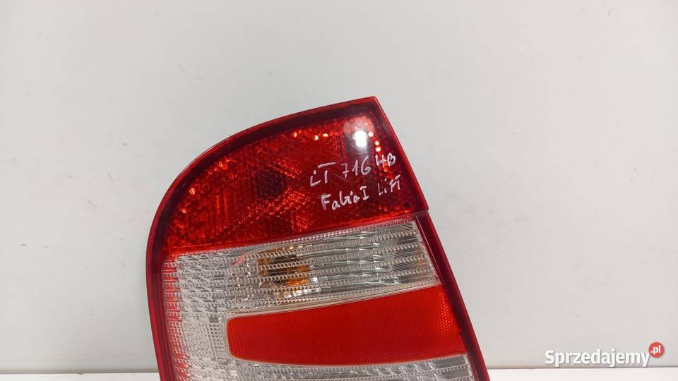 SKODA FIABIA I LIFT HB LAMPA TYŁ LEWA Światła stop Zbierkowo sprzedam