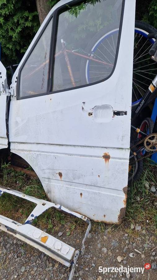 Sprinter skrzyniow biegów maska drzwi Maski podkarpackie Rzeszów sprzedam