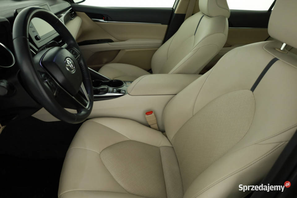 Toyota Camry 25 Hybrid światła do jazdy dziennej