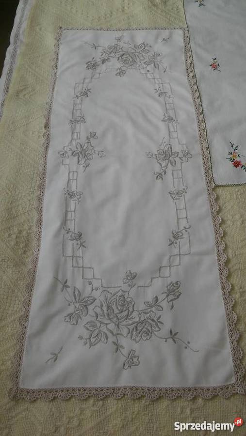 serwetka serweta bieżnik bogaty haft w kwiatowe Gdańsk sprzedam