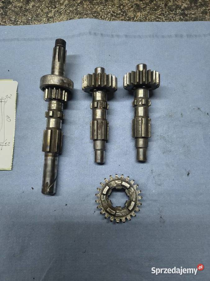 Wałek główny pośredni WSK SHL wfm Rzeszów sprzedam