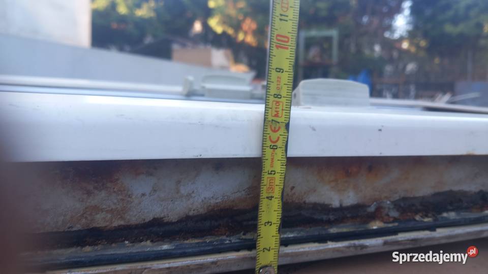 okno do kampera przyczepy 675x330 Części zamienne Oświęcim