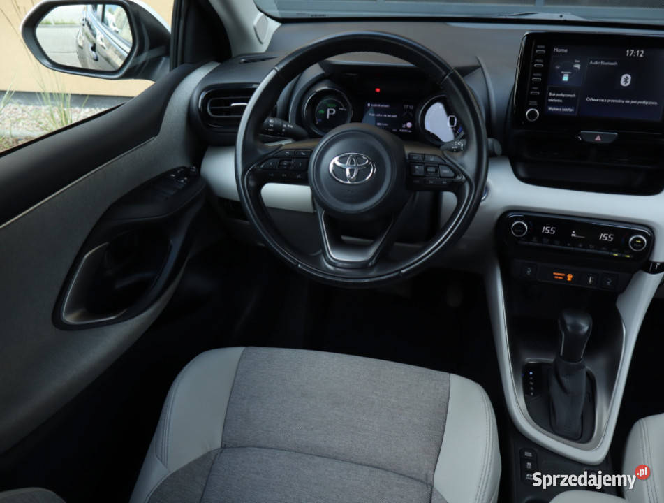 Toyota Yaris 15 VVTi Hybrid komputer pokładowy Łódź