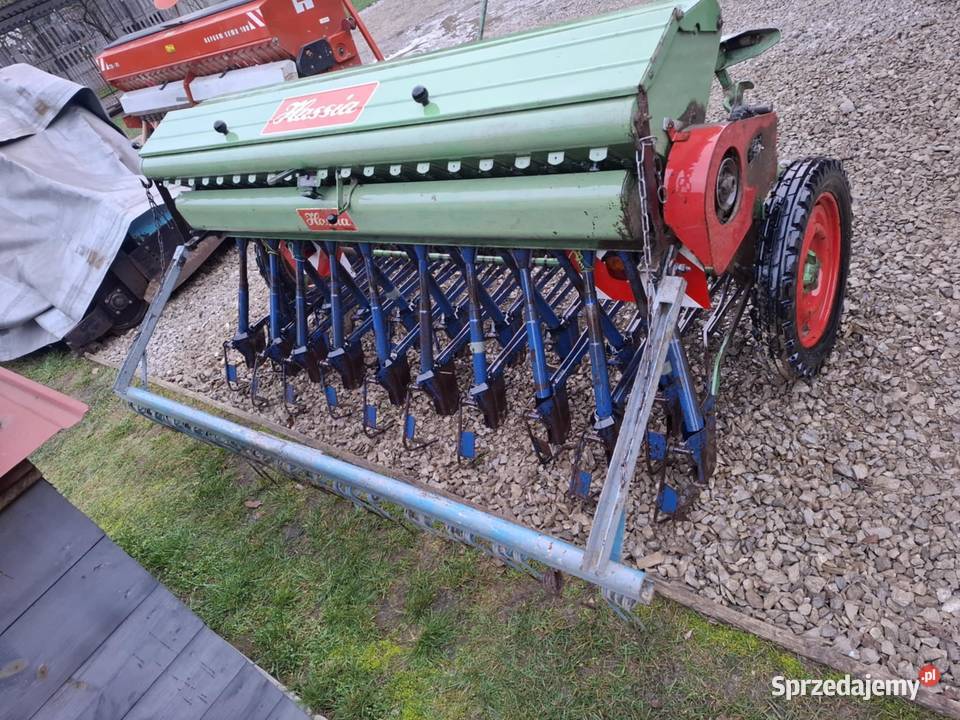 Siewnik zbożowy Hassia 225 w idealnym stanie nieuszkodzony Daleszyce