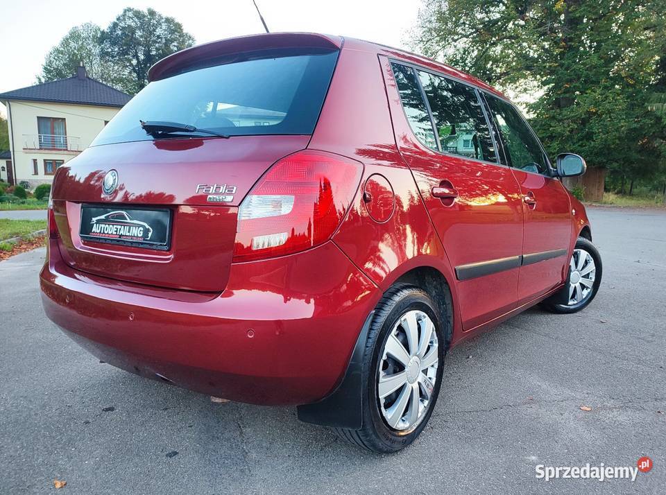 Ładna nie zgnita Skoda Fabia II 12 benzyna z światła przeciwmgielne Domaradz sprzedam