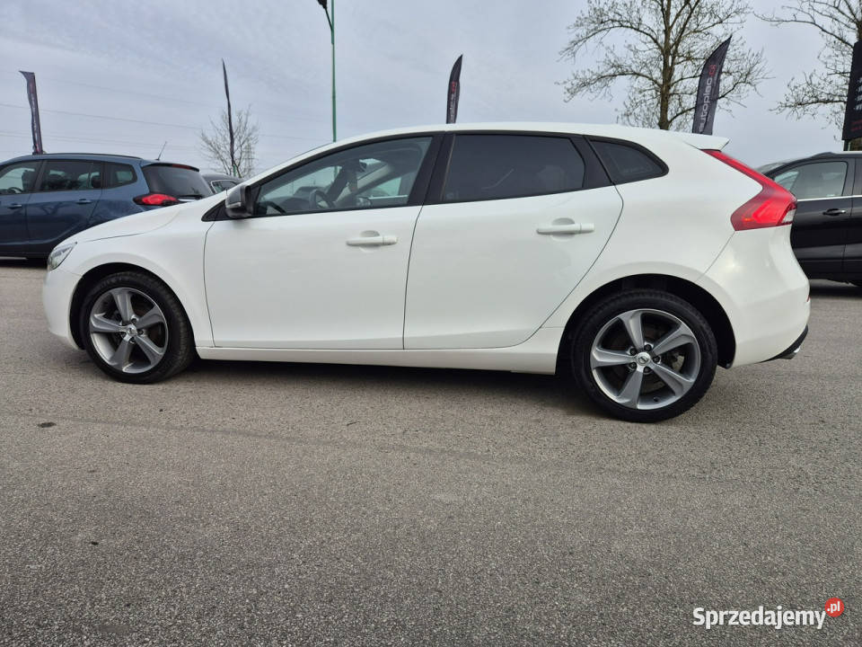 Volvo V40 20D 120 D2 II 2012 2000cm3 Samochody osobowe Gniewkowo