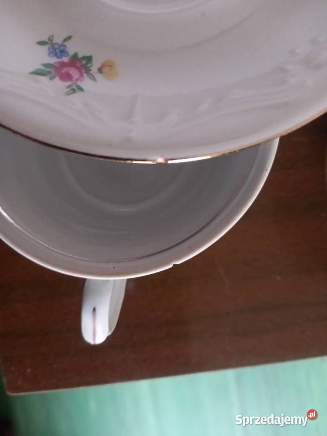 Sprzedam komplet 6 filiżanek Karolina Porcelana i szkło sprzedam