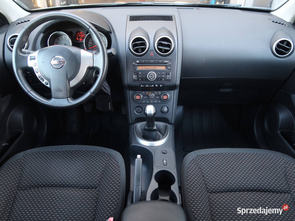 Nissan Qashqai 16 klimatyzacja