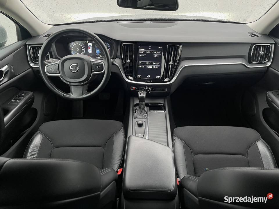 Volvo V60 II 20 diesel D3 150 2020r 116310 kombi V60 Rzeszów sprzedam