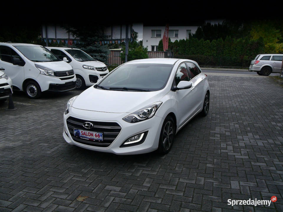Hyundai i30 16d Stan B 100bezwypadkowy 1wł z tempomat Częstochowa sprzedam