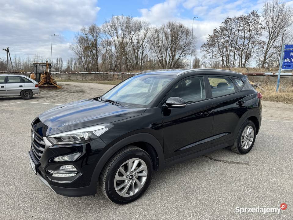 Hyundai Tucson 16 BENZYNA Klimatronik Nawigacja Konin sprzedam