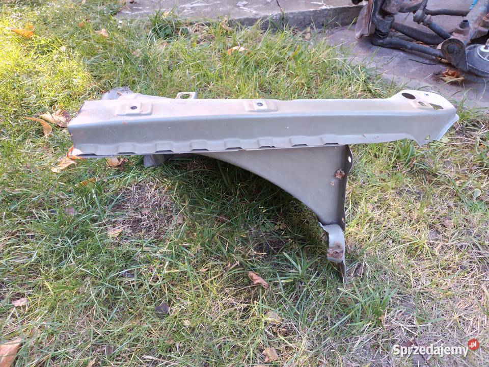 Przednia część nadkola BMW E38 strona prawa Libiąż