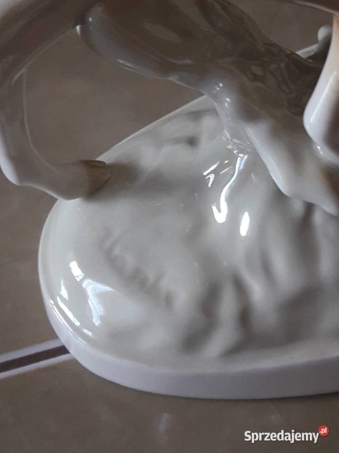 Porcelanowa sarna królewski Royal Dux lubelskie Janów Lubelski