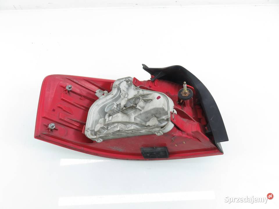 LAMPA PRAWA TYLNA AUDI A3 8P1 8P0945096 osobowe