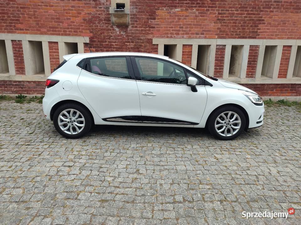 Renault Clio nowe 10 przebiegu salon polska system Start-Stop