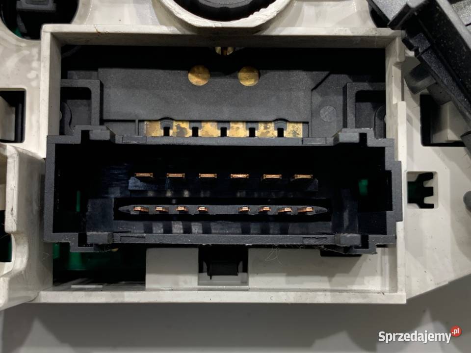 PANEL STEROWANIA NAWIEWU CITROEN C2 N105559U Panele sterowania, przełączniki