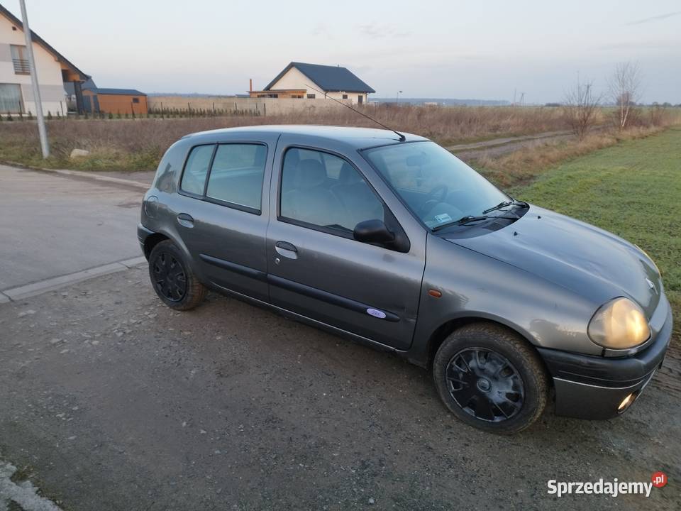 Renault Clio 12 benzyna 1999 idealne na dojazd sprzedam