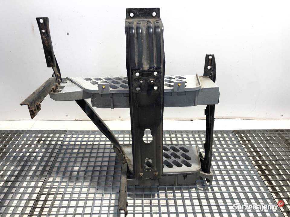 STOPIEŃ KABINY LEWY VOLVO FH II 82144986 128 500 ciężarowe