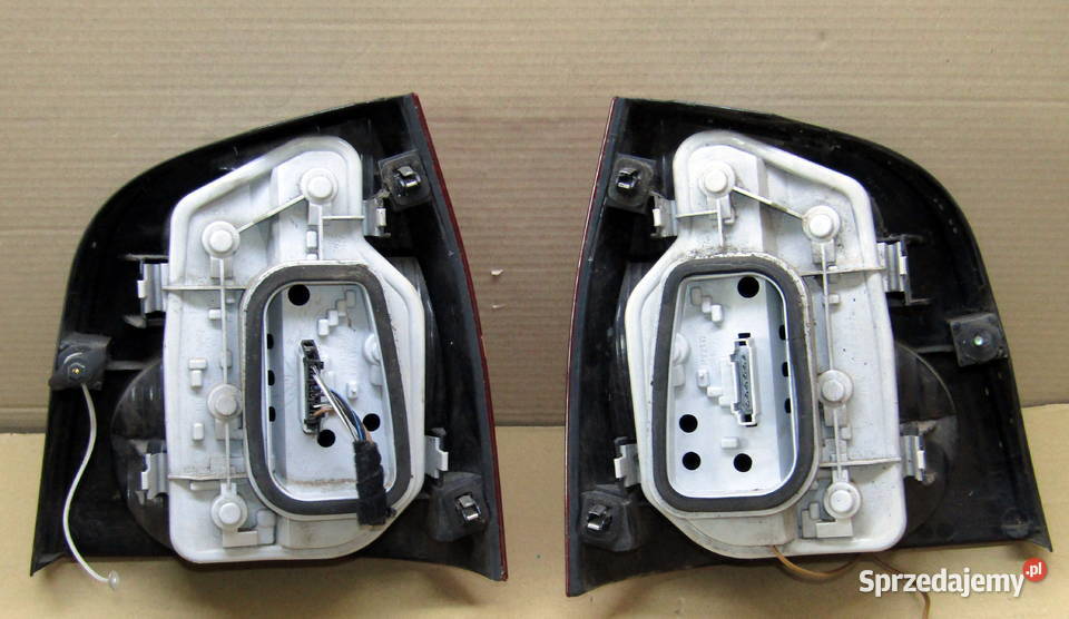 LAMPA TYLNA PRAWALEWA VW POLO IV 9N 62409 Mysłaków