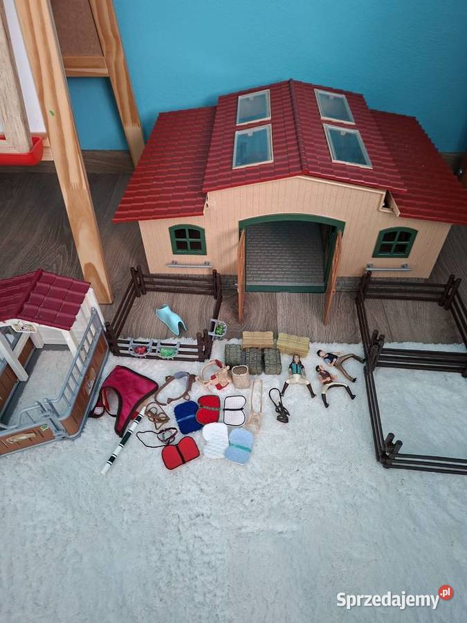 Stajnia koni z akcesoriami Łańcut