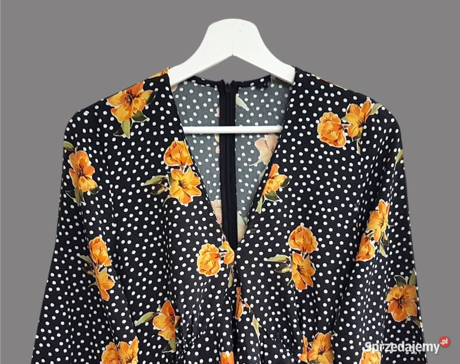 Damska sukienka czarna w kwiaty z długim rękawem Chrzanów