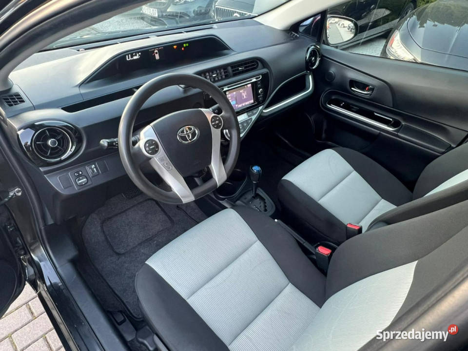 Toyota Prius PRIUS C 15 Hybryda IV 20152023 wielkopolskie Baranowo sprzedam