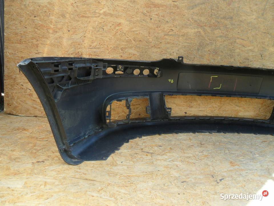 Zderzak przedni Volkswagen Golf V 2004 Nowy Tomyśl