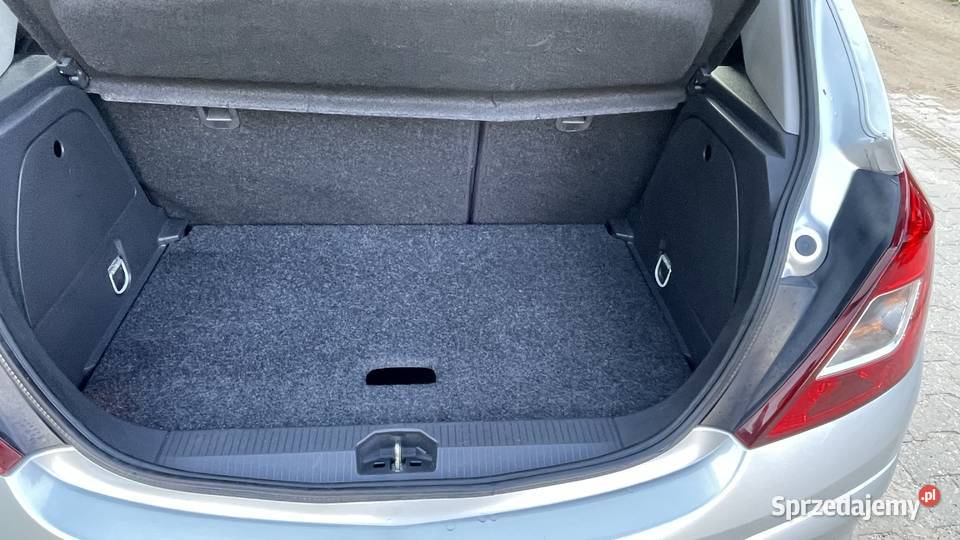 Opel Corsa D 12 benzyna 5 dzwi klima sprawna Olsztyn sprzedam