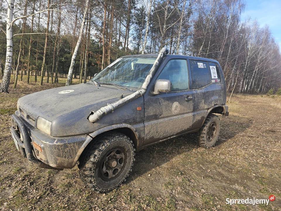 Nissan Terrano 27Td offroad lift Chotynin