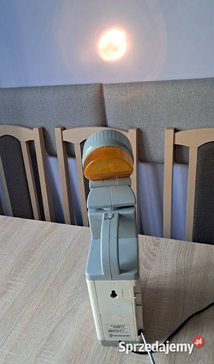 Wielofunkcyjna zabytkowa lampa latarka model Krosno