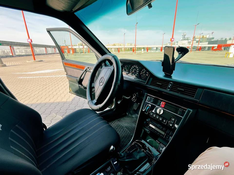 Sprzedam MercedesBenz EKlasa 20 Benzyna 1995 benzyna Kielce