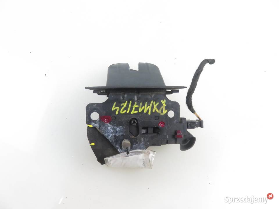 ZAMEK KLAPY AUDI A4 B7 8P4827505B